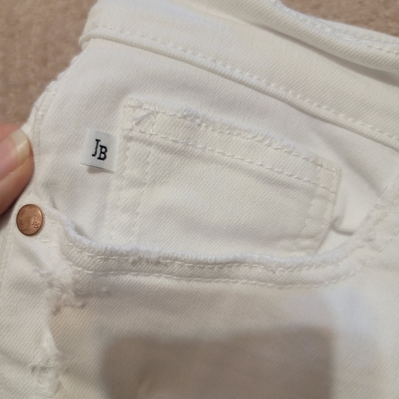 Judy Blue White Distressed Denim Shorts Womrns‎ Size Medium Frayed Hem Beach - Picture 3 of 12